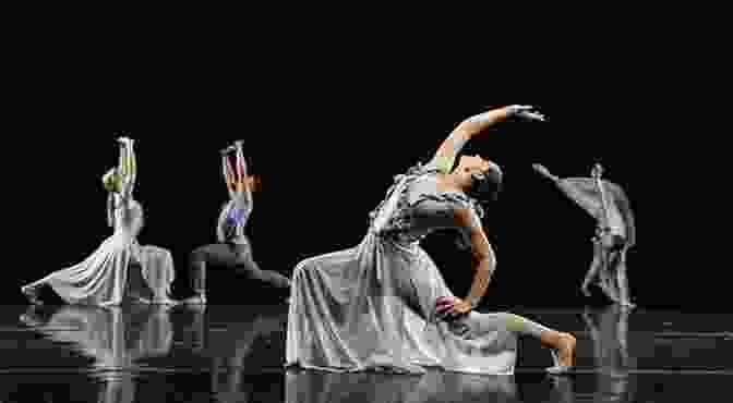 Dancers Performing A Modern Dance Piece In A Theater Beginning Modern Dance (Interactive Dance Series)